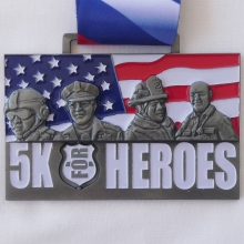 5K veterans day run spinning medal