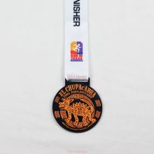 el chupacabra nighttime trail run medal