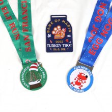 holiday race medals