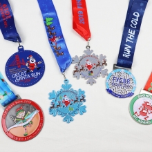 Holiday fun run medal set