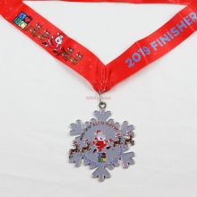 runaway santa 5k run medal