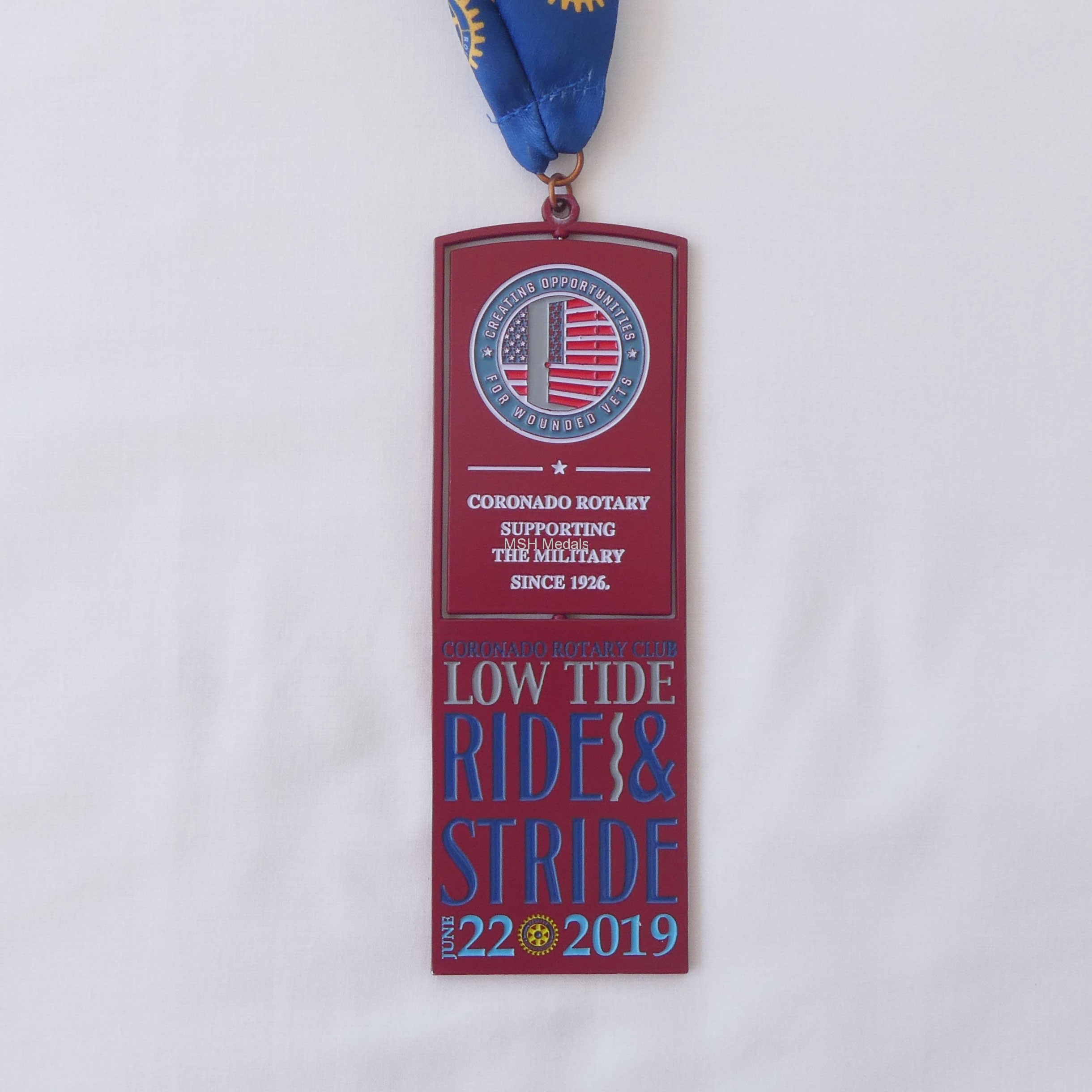 red plated fun run spinning medal