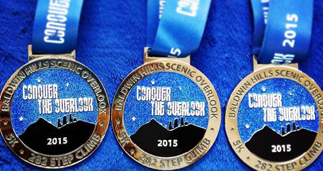 Glitter effect medal – Conquer the Overlook